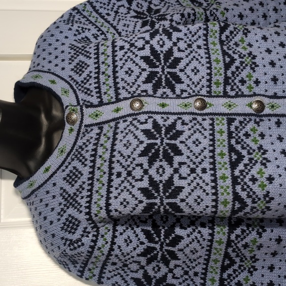 L.L.Bean Lambswool Cardigan Sweater Size Medium - Picture 2 of 9